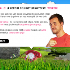 Om ouders en docenten te helpen bij het voorlichten van kinderen over hun gehoor en de kwetsbaarheid er van, heeft Zicht in opdracht van de Nationale Hoorstichting, De Geluidstuin ontwikkeld. 