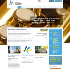 De AEC (The Association Européenne des Conservatoires) kwam bij ons omdat de website sterk verouderd was en ze onder de indruk waren van ons werk voor ELIA. Het was het begin van een intensieve samenwerking waarbij zelfs het complete redesign van de AEC-huisstijl aan ons werd toevertrouwd.